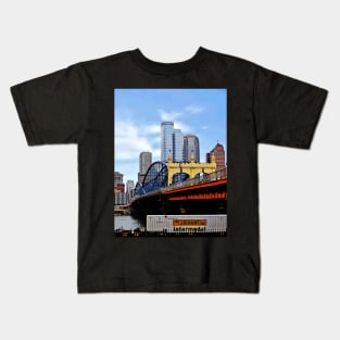 Pittsburgh PA - Train By Smithfield St Bridge Kids T-Shirt